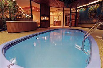 Sybaris Pool Suites Mequon Brown Deer Eksteriør bilde