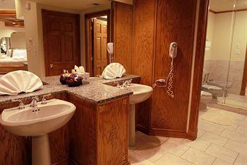 Sybaris Pool Suites Mequon Brown Deer Eksteriør bilde
