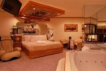Sybaris Pool Suites Mequon Brown Deer Eksteriør bilde