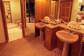 Sybaris Pool Suites Mequon Brown Deer Eksteriør bilde